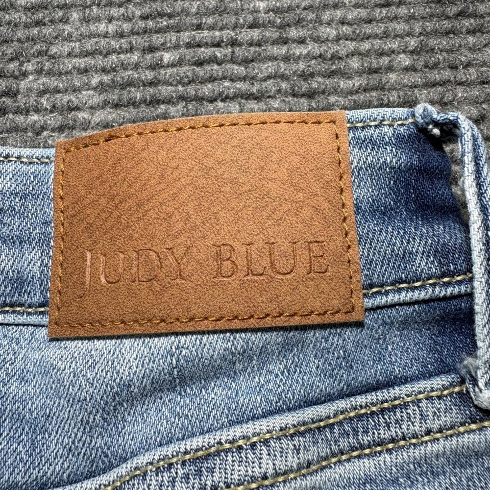 Judy Blue High Rise Flare‎ Jeans Light Wash Raw Hem Front Seam Size 0/24 - Picture 6 of 8